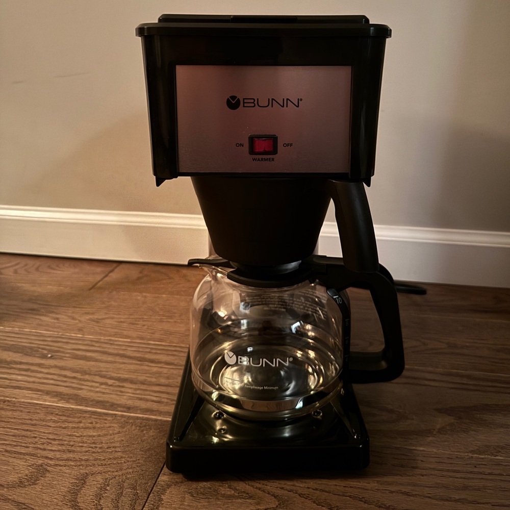 BUNN Speed Brew Classic Coffee Maker - Black/Silver - Picture 2 of 4
